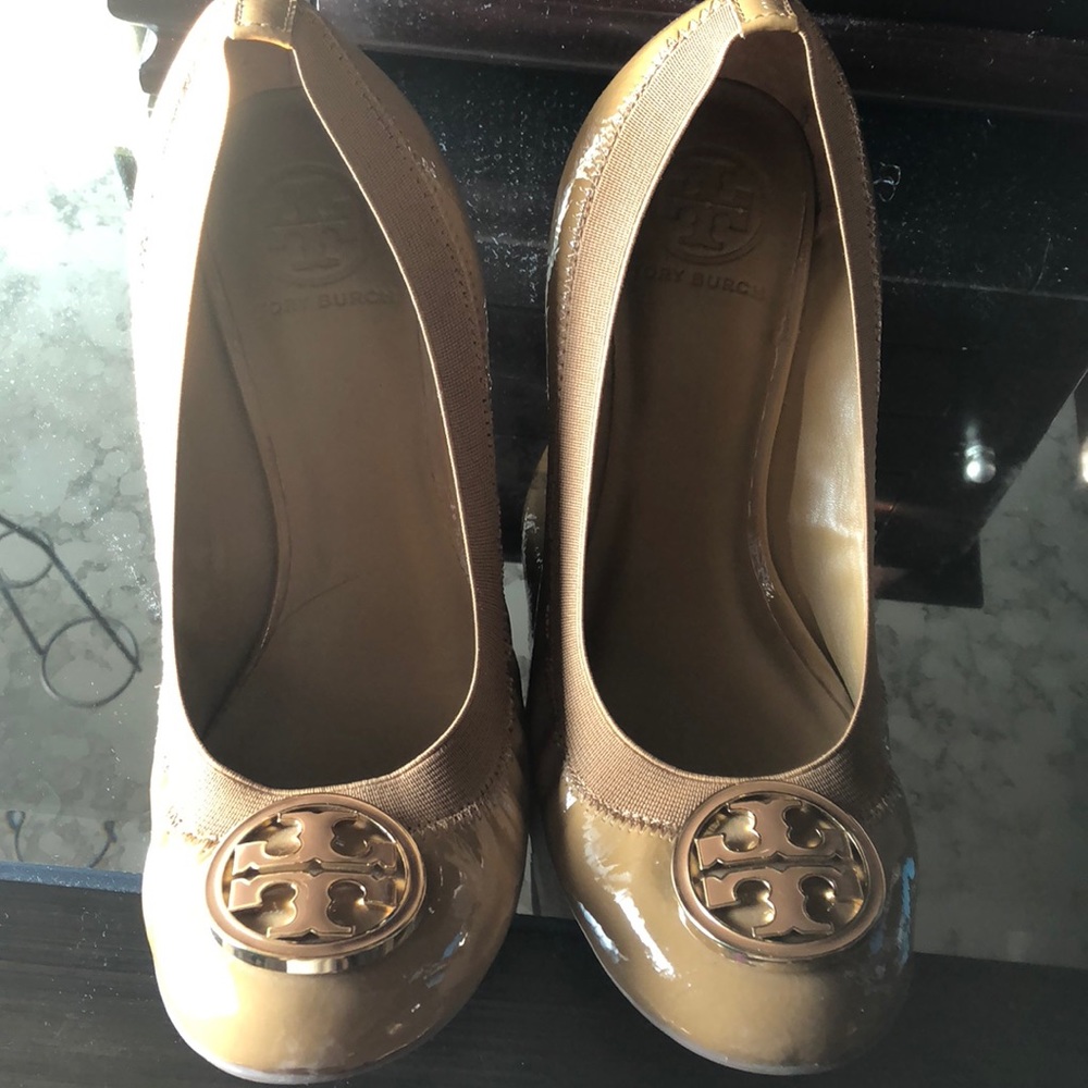 Tory Burch nude wedges! Worn one time.